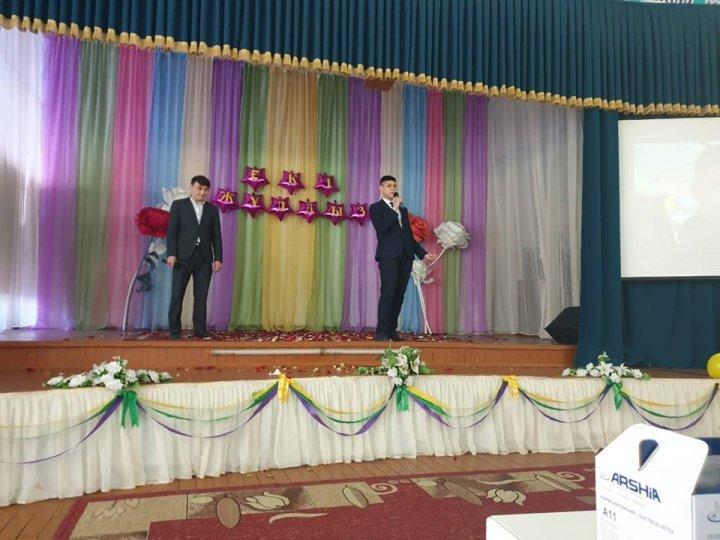 16.03.2019 күні "№17 ЖОББМ" КММ-де "Екі жұлдыз" байқауы өтті.
