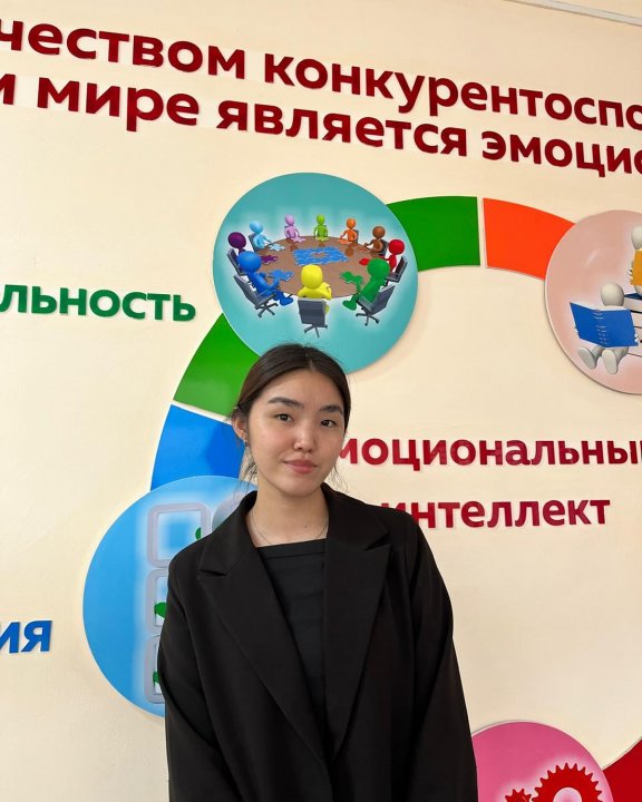 2024 жылдың 09 қазанында «Әлем таныған Әуезов» Облыстық байқауының қалалық кезеңі өтті. «Заңғар жазушы ізімен..» номинациясы – эссе жазу байқауында 11 А сынып оқушысы Сағындық Іңкәр 1-орын алып, Облыстық кезеңге жолдама алды. Жетекшісі: Шаяхметова К.