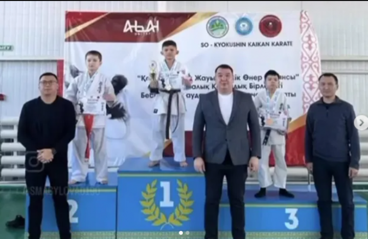 Құттықтаймыз! 👍👍👍 4 А сынып оқушысы Құндызбек Ильяс кекуншикай каратэдан қалалық кезеңінен 1-орын жеңіп алды.