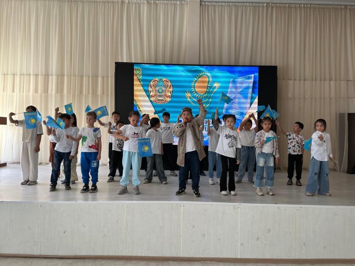 «Балдырған» мектеп жанындағы лагерьде Рәміздер күні аталып өтті